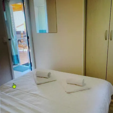 Ivona's Mobile House No 26 Turanj